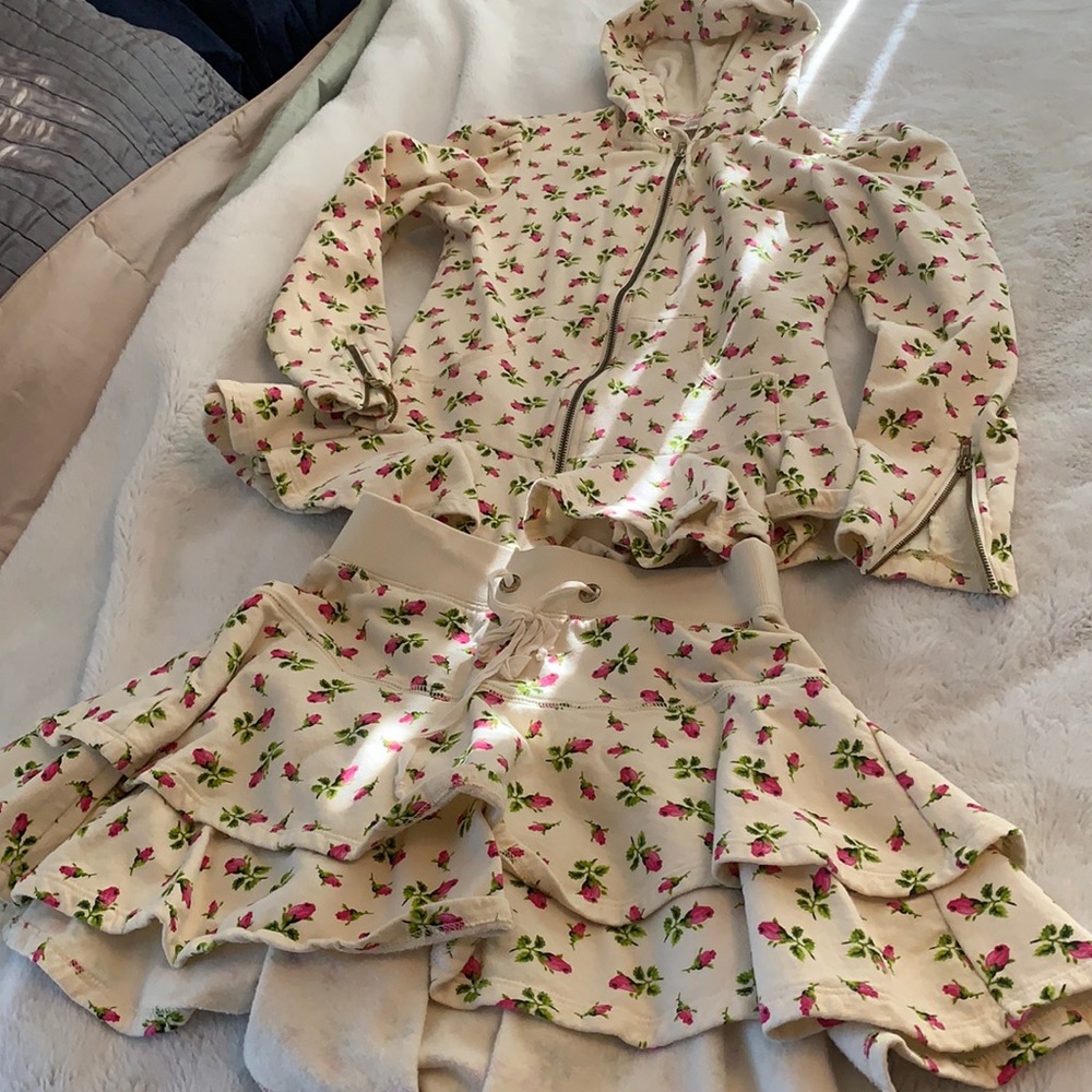 Betsy Johnson 2 piece set.